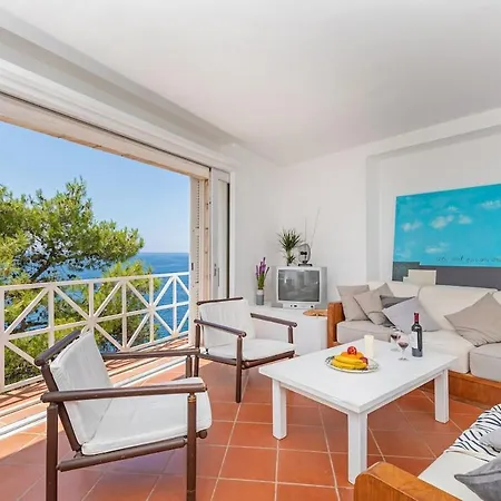 Private Jana Villa *