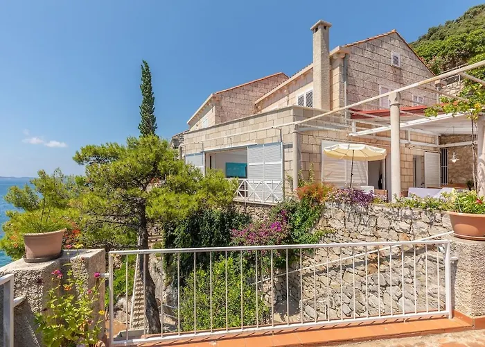 Private Jana Villa *